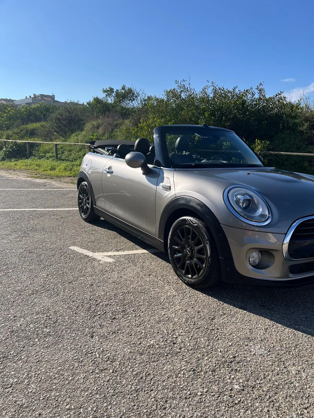 MINI Cabrio Cooper D 6