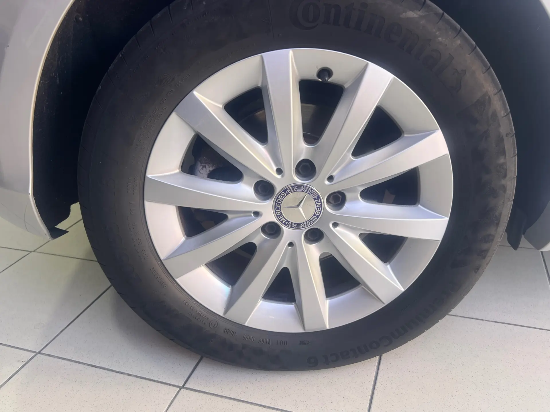 Mercedes-Benz A 180 d Urban 5