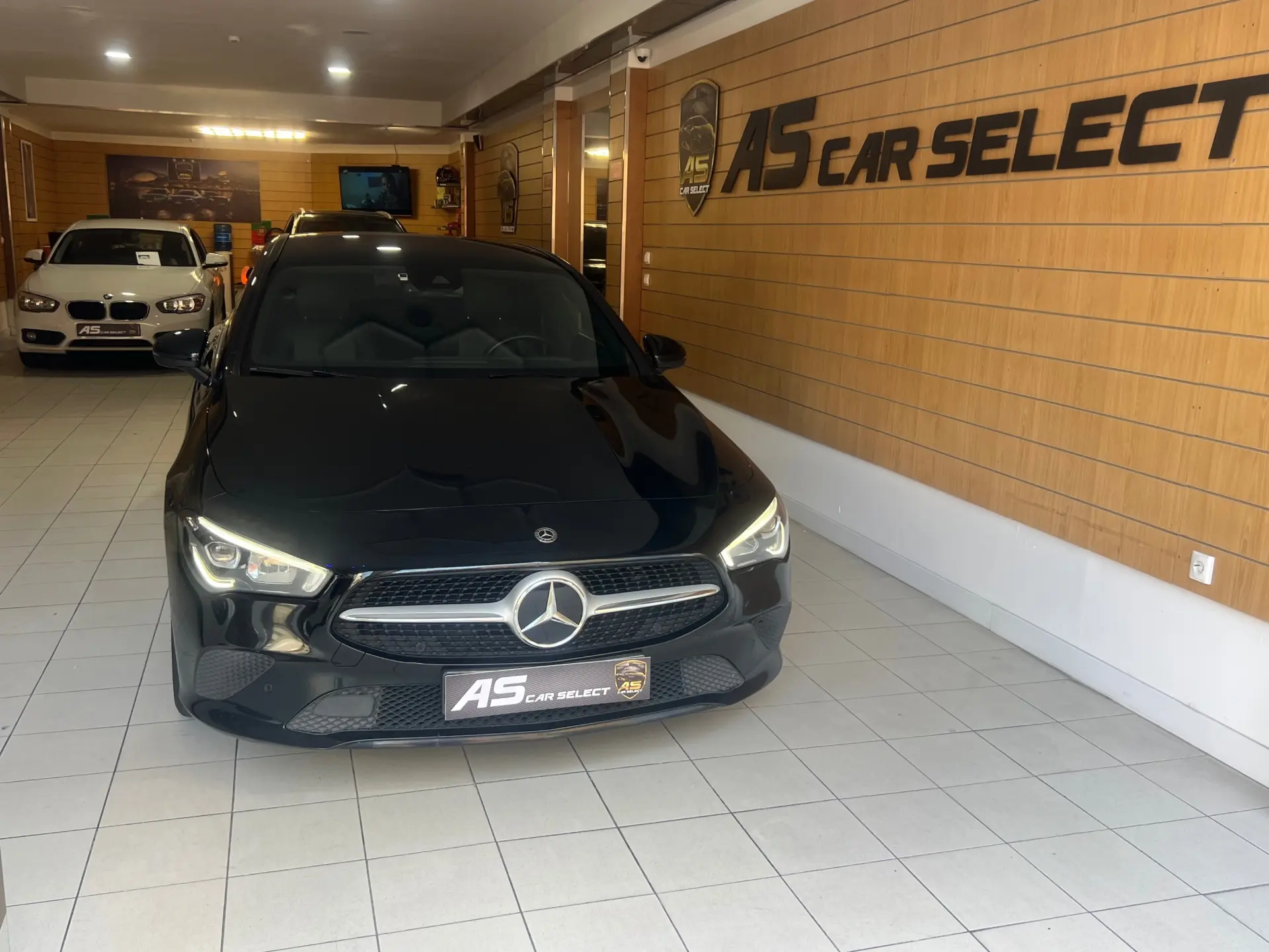 Mercedes-Benz CLA 180 d Shooting Brake Progressive Aut. 2