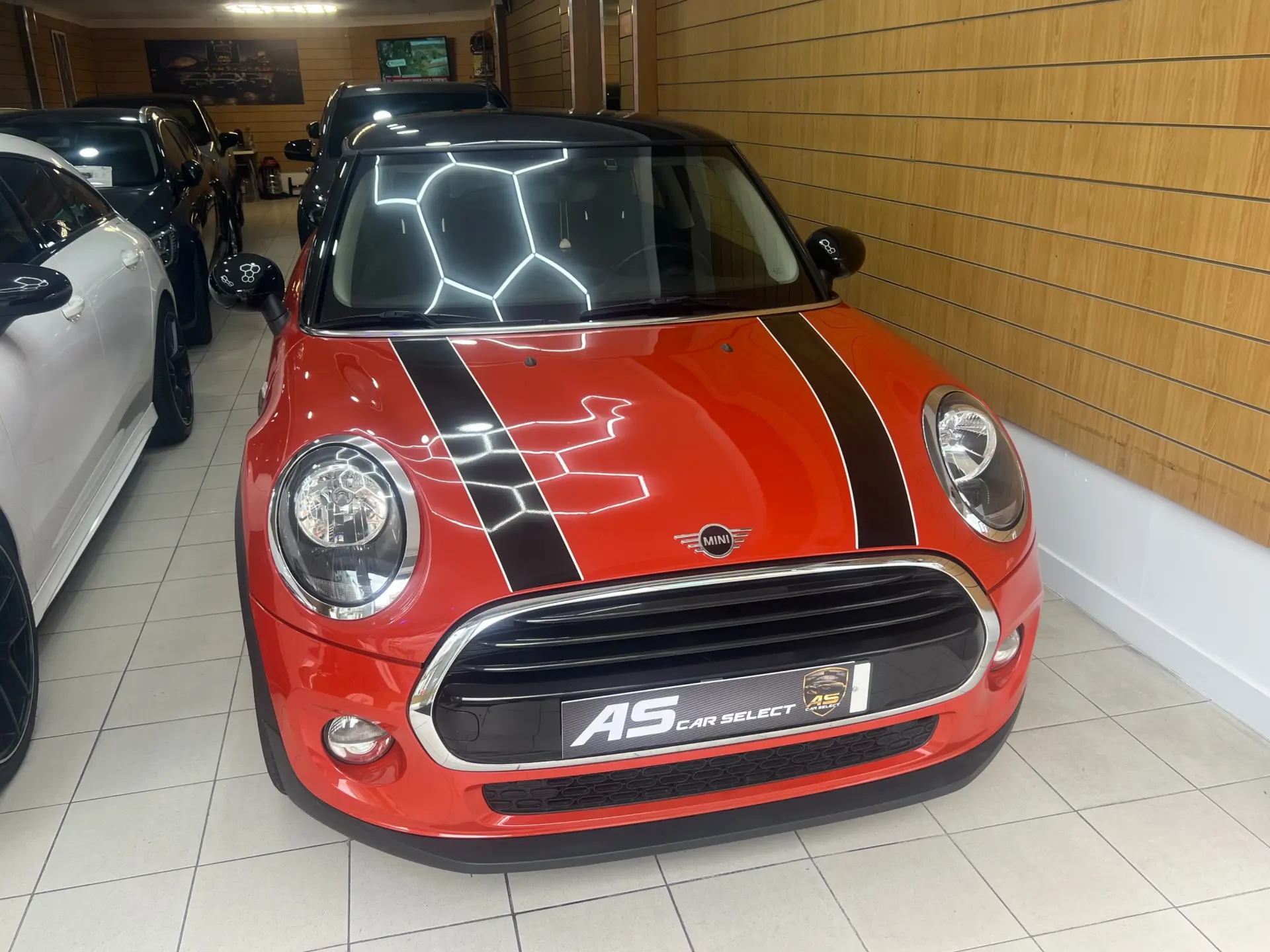 MINI 3 Portas Cooper D Aut. 1