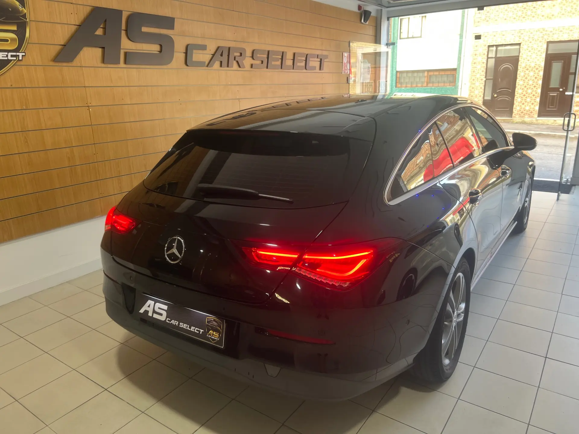 Mercedes-Benz CLA 180 d Shooting Brake Progressive Aut. 4