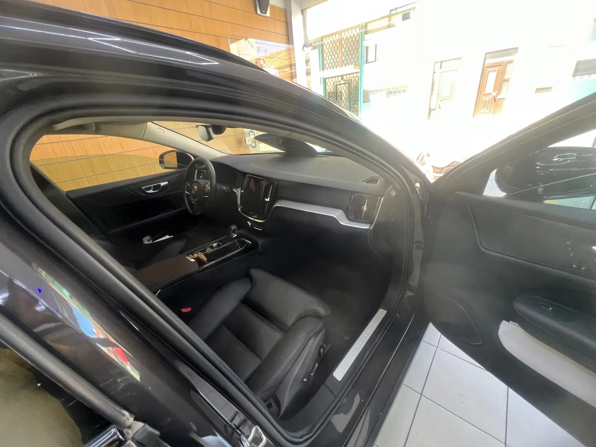 Volvo V60 2.0 T8 AWD TE Plus Dark 7