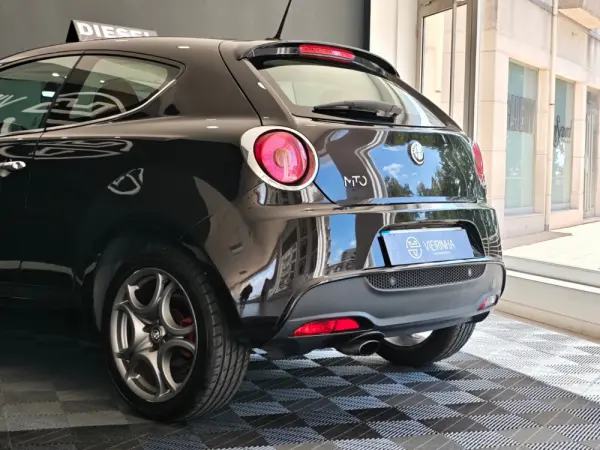 Alfa Romeo MiTo Distinctive 23