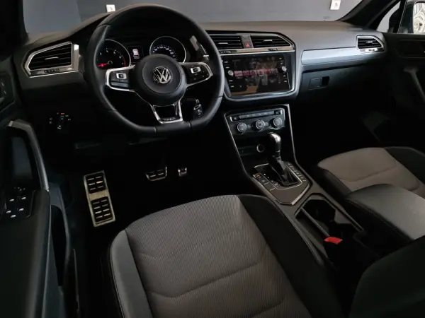 Volkswagen Tiguan 1.5 TSI R-Line DSG 46