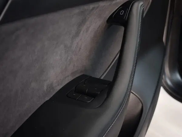 Tesla Model 3 Long Range Tração Integral 23