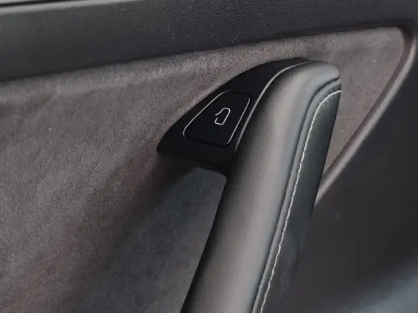 Tesla Model 3 Long Range Tração Integral 25