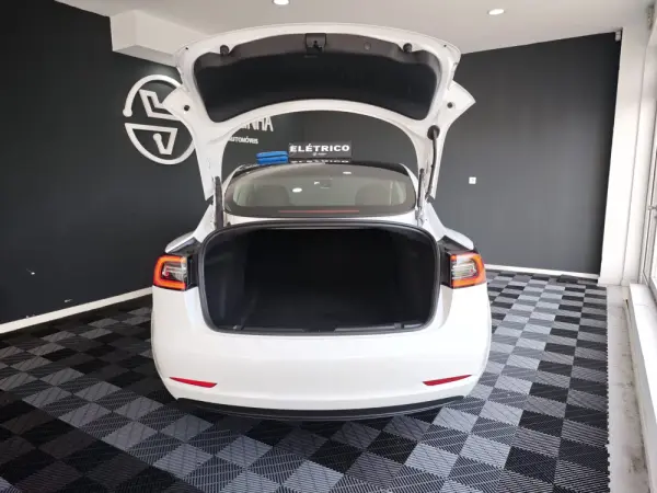 Tesla Model 3 Long Range Tração Integral 56