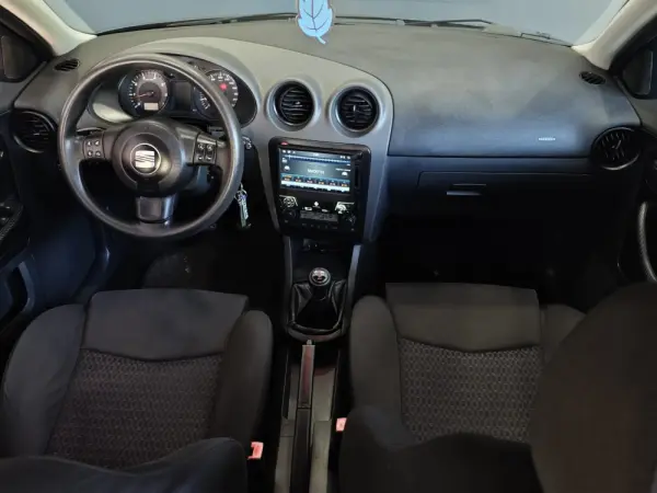 SEAT Ibiza 1.4 16V Sport 33