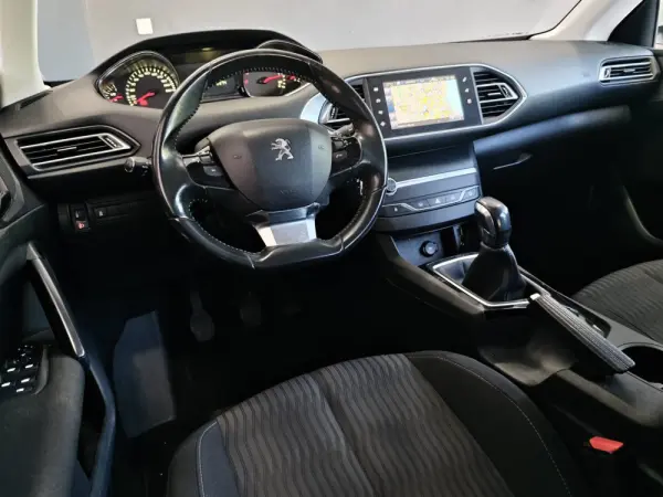 Peugeot 308 SW e-HDi 115 Stop & Start Active 31
