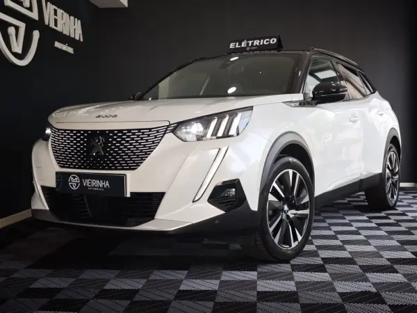 Peugeot e-2008 GT Pack 6