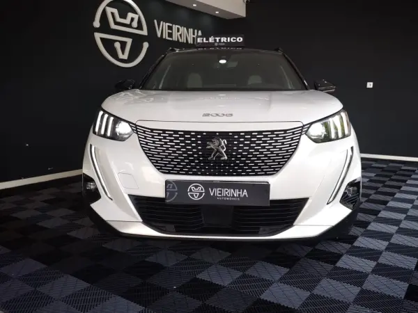 Peugeot e-2008 GT Pack 8