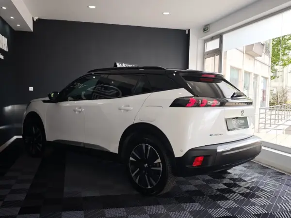 Peugeot e-2008 GT Pack 20