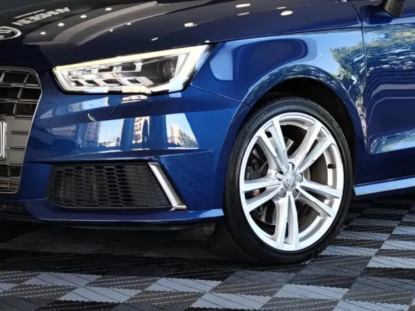 Audi S1 Sportback 2.0 TFSi quattro 9