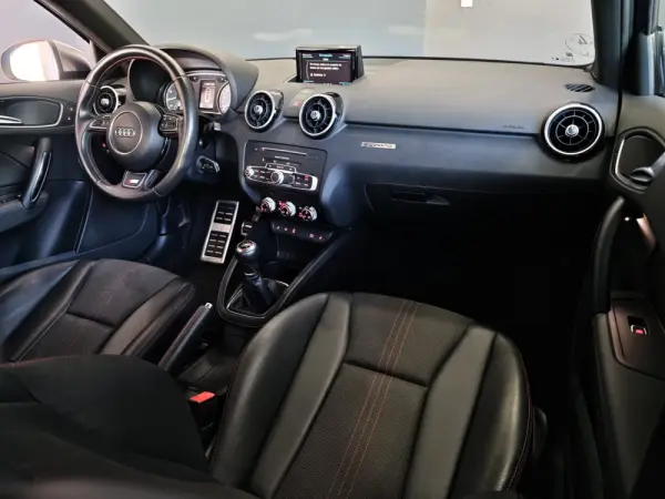 Audi S1 Sportback 2.0 TFSi quattro 49