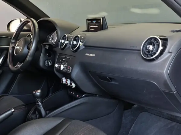 Audi S1 Sportback 2.0 TFSi quattro 51