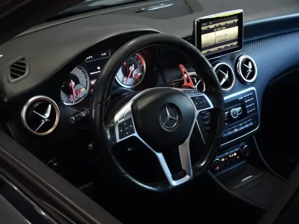 Mercedes-Benz A 200 CDI 7G-DCT AMG Line 24