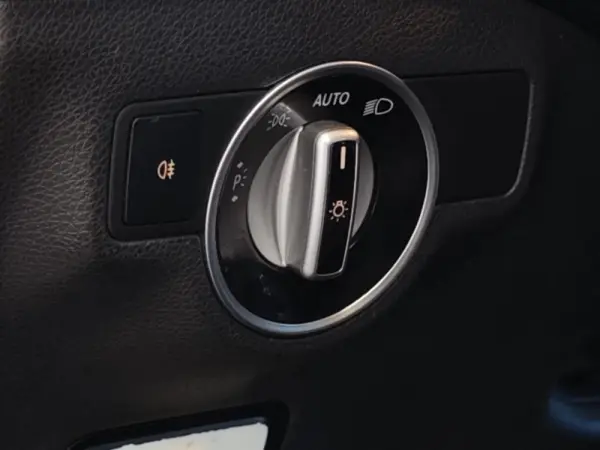 Mercedes-Benz A 200 CDI 7G-DCT AMG Line 28