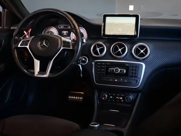 Mercedes-Benz A 200 CDI 7G-DCT AMG Line 43