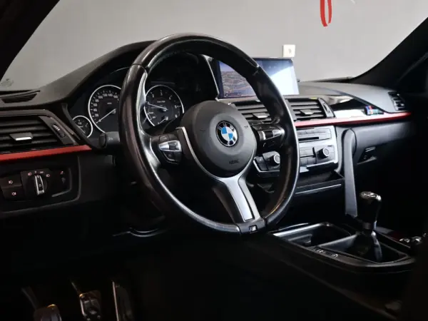 BMW 320 d Pack M 38