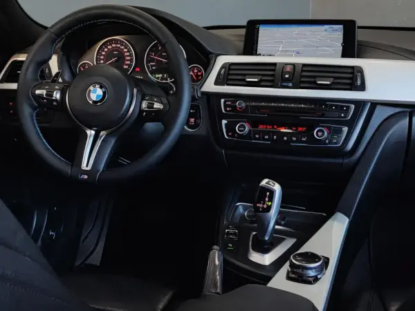 BMW 320 d Auto Pack M 33