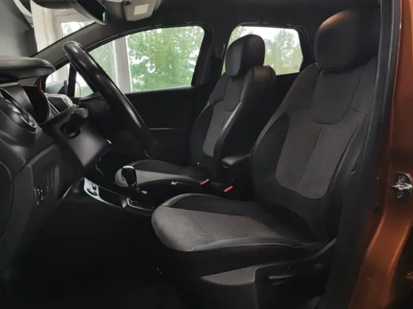 Renault Captur 1.5 dCi Exclusive EDC 24