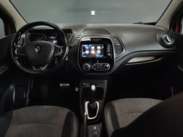 Renault Captur 1.5 dCi Exclusive EDC 31