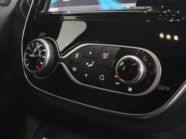 Renault Captur 1.5 dCi Exclusive EDC 39