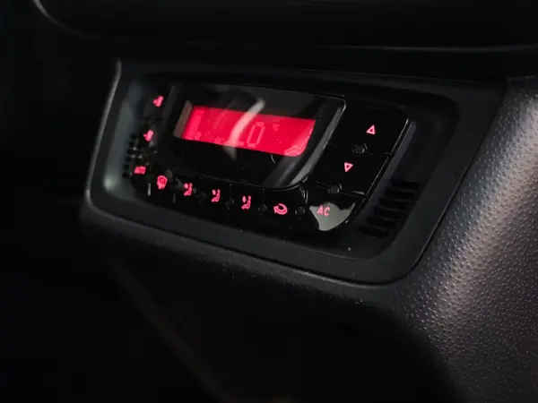SEAT Ibiza Outro 44