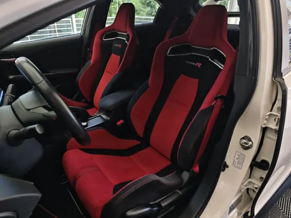 Honda Civic 2.0 VTEC Turbo Type R GT 40