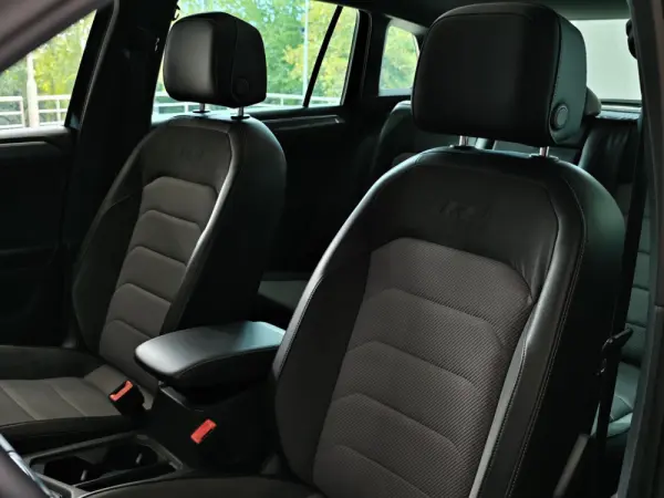 Volkswagen Tiguan 1.5 TSI R-Line DSG 43