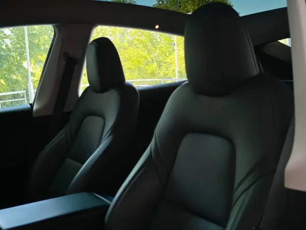 Tesla Model Y Performance Dual Motor AWD 30