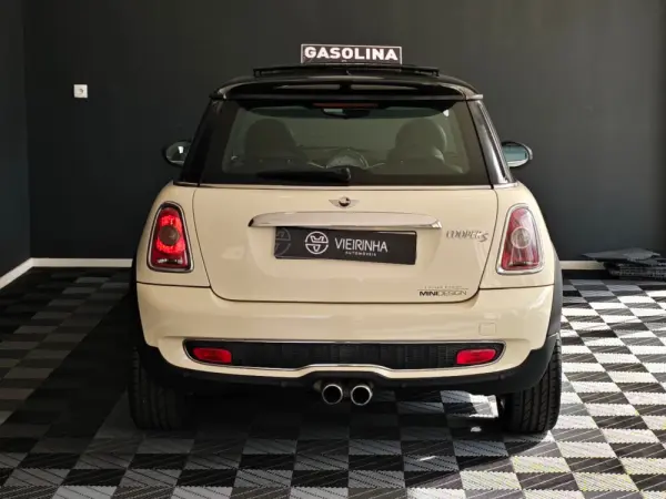 MINI 3 Portas Cooper S 24