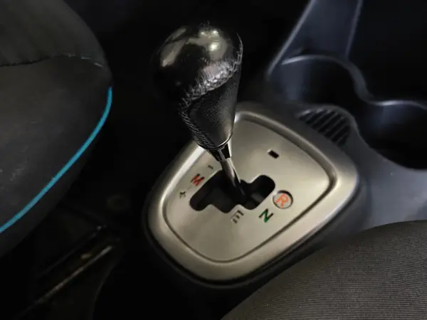 Peugeot 107 1.0 Sportium 2-Tronic 37