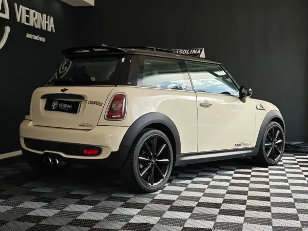 MINI 3 Portas Cooper S 20