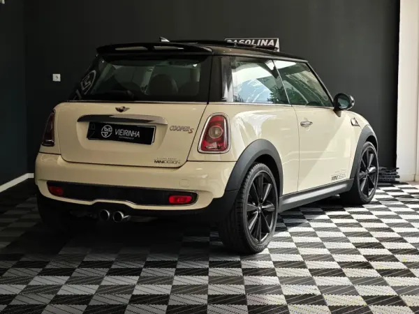 MINI 3 Portas Cooper S 19