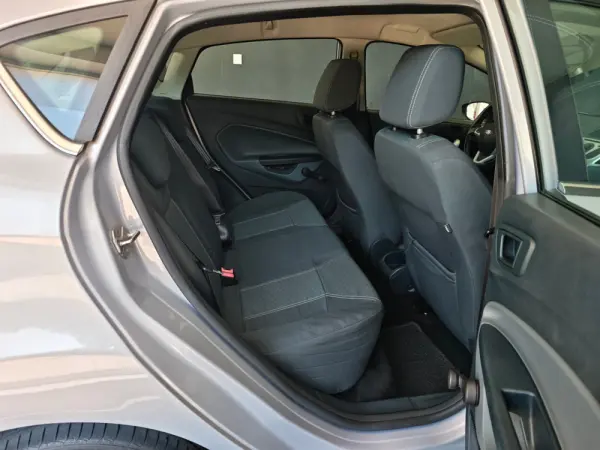 Ford Fiesta 1.25 Titanium 37
