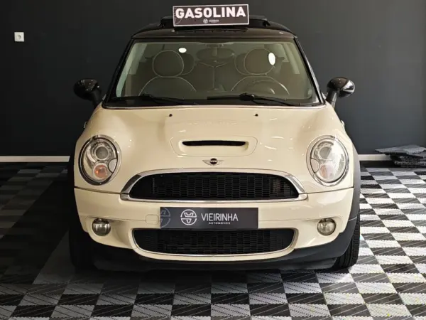 MINI 3 Portas Cooper S 4