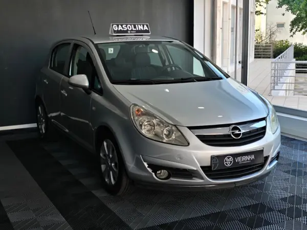 Opel Corsa 1.2 Enjoy 5