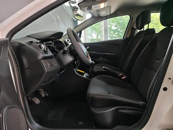 Renault Clio 1.5 dCi Dynamique S 82g 31