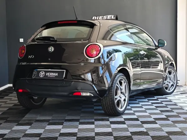 Alfa Romeo MiTo Distinctive 19