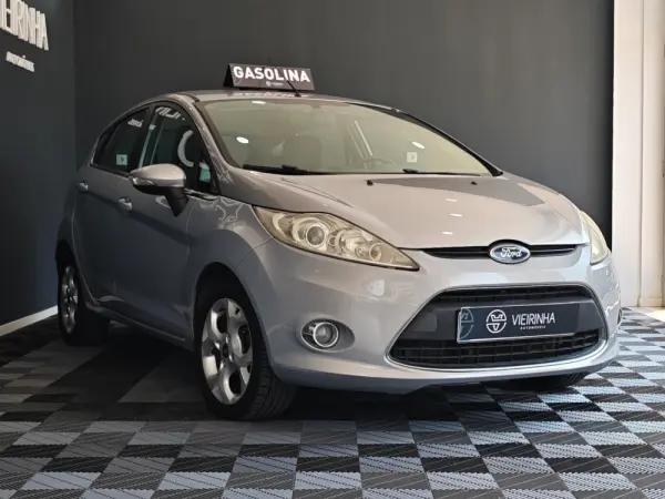 Ford Fiesta 1.25 Titanium 12
