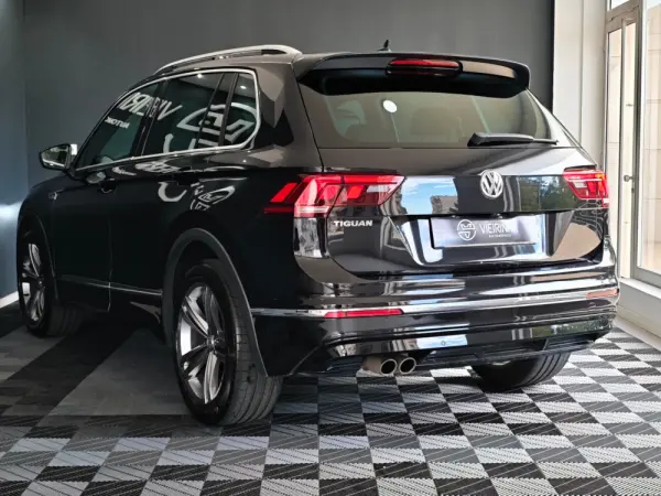 Volkswagen Tiguan 1.5 TSI R-Line DSG 33