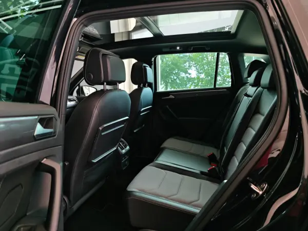 Volkswagen Tiguan 1.5 TSI R-Line DSG 63