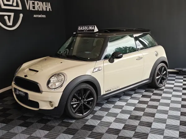 MINI 3 Portas Cooper S 6