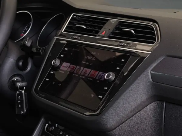 Volkswagen Tiguan 1.5 TSI R-Line DSG 57