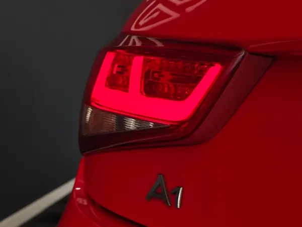 Audi A1 1.6 TDI Sport 99g 23
