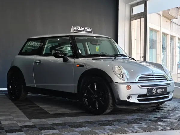 MINI 3 Portas ONE 15