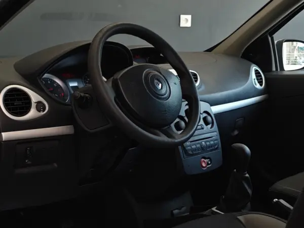 Renault Clio Dynamique 28