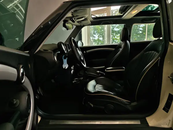 MINI 3 Portas Cooper S 32
