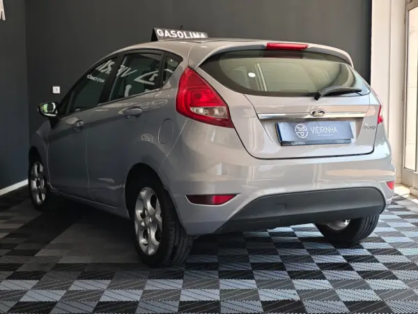 Ford Fiesta 1.25 Titanium 21